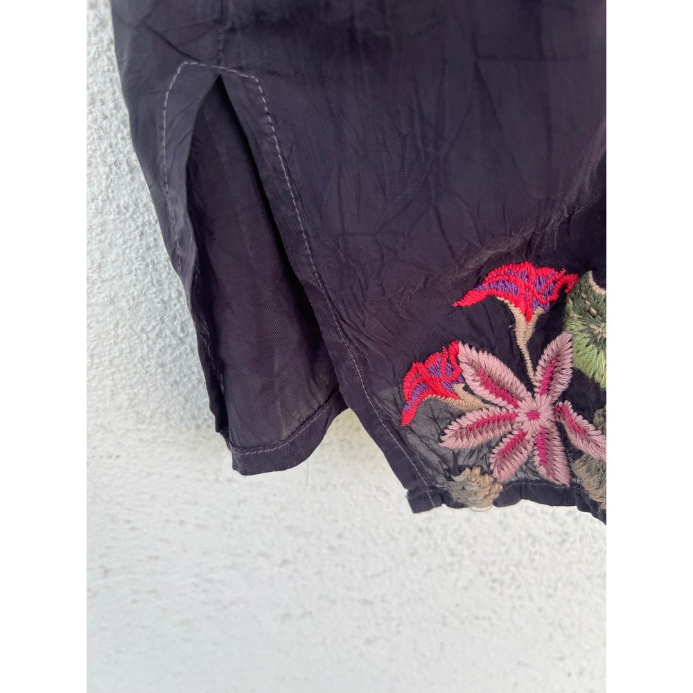 Johnny Was Silk Floral Embroidered V-Neck Blouse Tunic Navy Blue Womens Small - Picture 3 of 10
